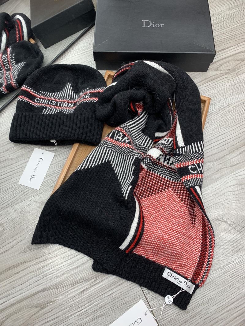 Christian Dior Caps Scarfs